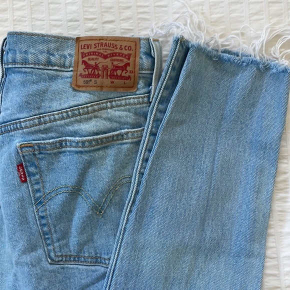 EUC Womens 501 s (skinny) jeans 26W x 28L - Picture 3 of 8